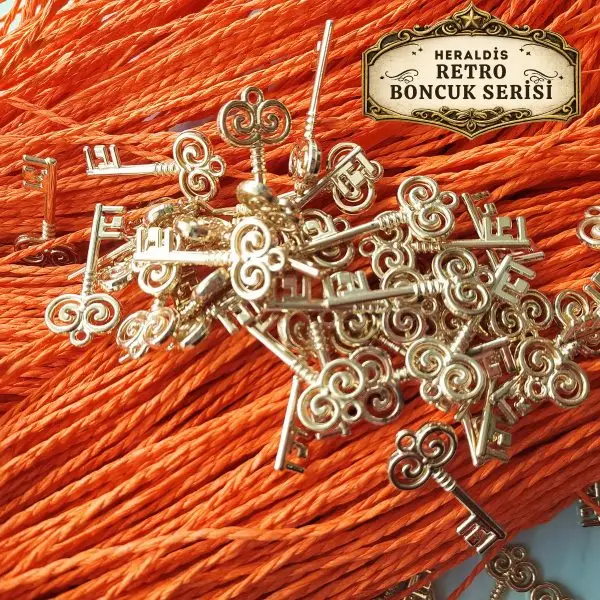 Antik Anahtar Figürlü Plastik Boncuk Retro Seri 100 Adet Charm Süsleme Aksesuar Yapımına MCRTRO-19